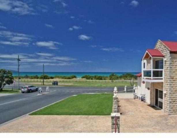 Lighthouse Keepers Inn Apollo Bay Esterno foto
